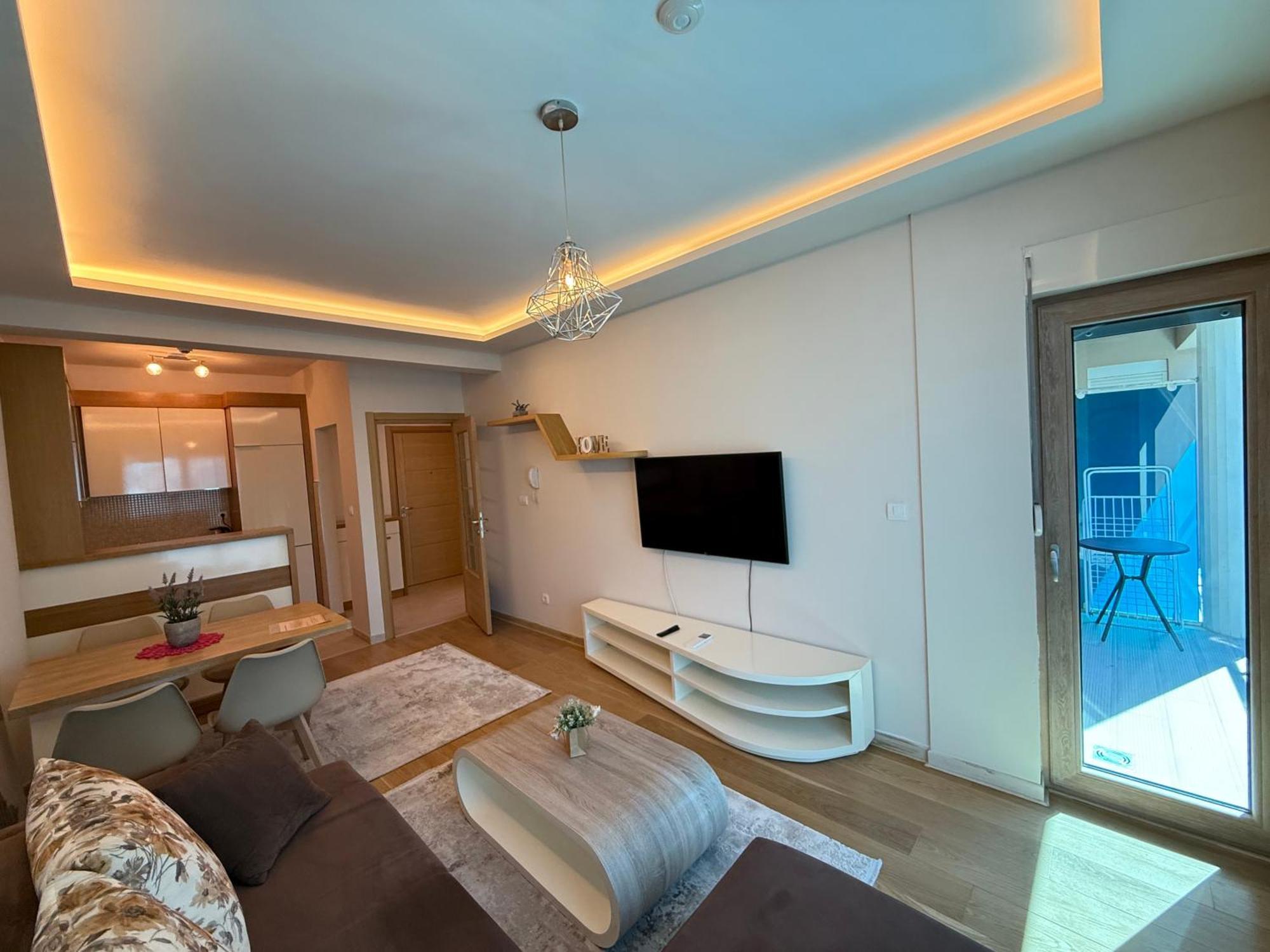 Vujanovic Apartments Свети Стефан Екстериор снимка